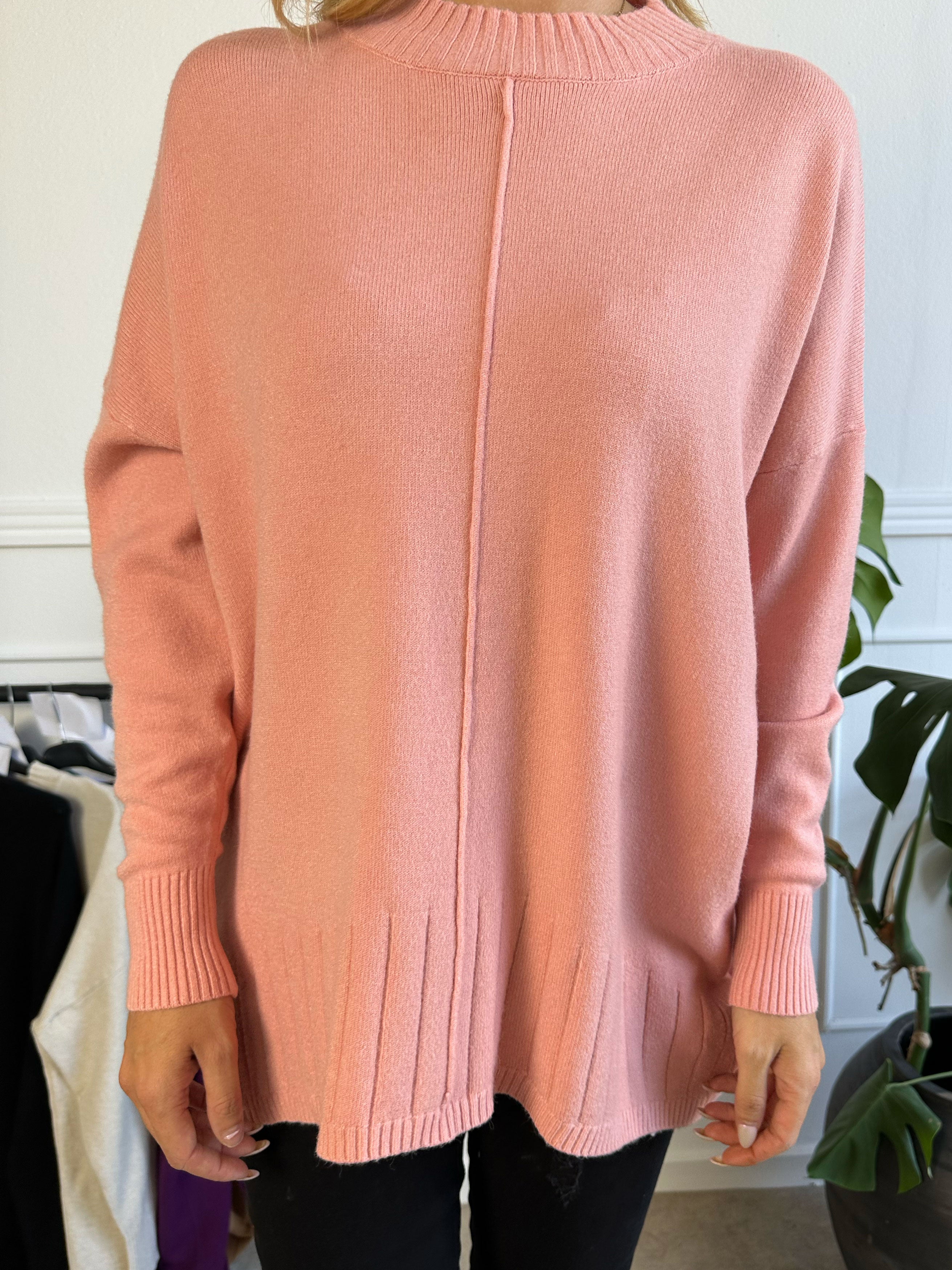 Amora - Lang blød strikbluse